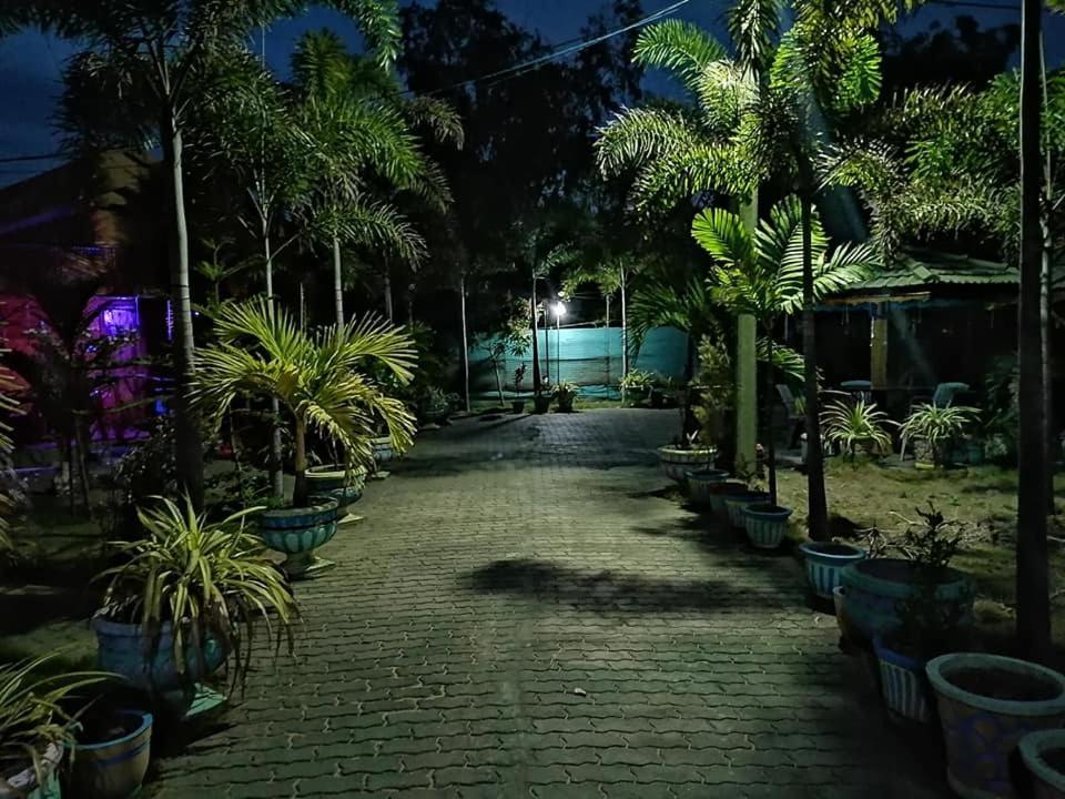 Sea View Resort Kallady Luaran gambar