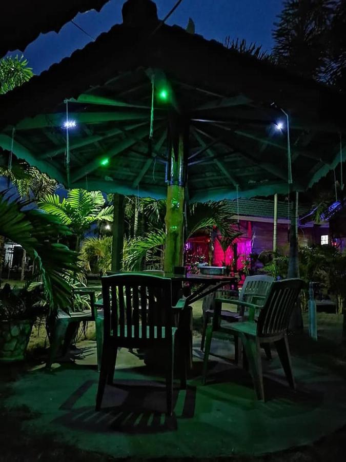 Sea View Resort Kallady Luaran gambar